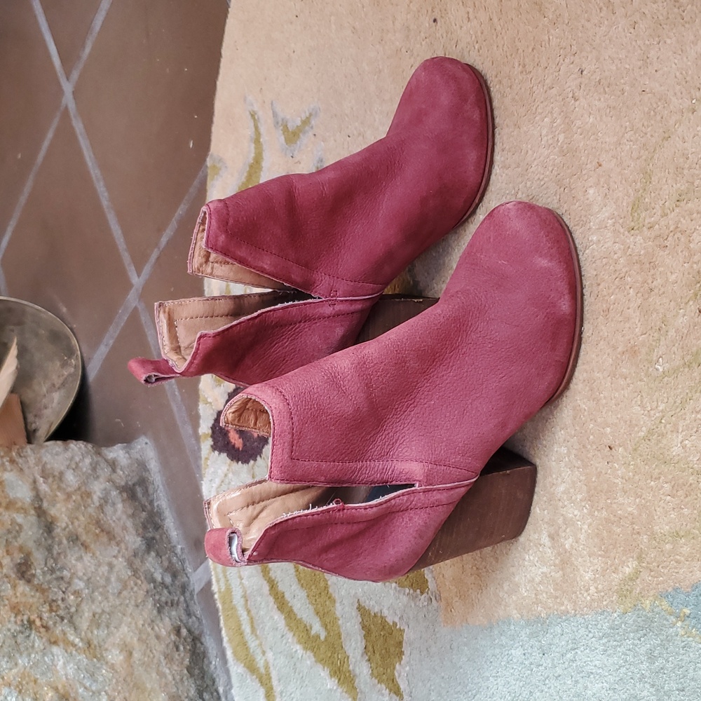 Jeffrey Campbell Oshea Bordeaux Stacked Leather Heel Ankle Boots 8 Anthropologie - Picture 2 of 5